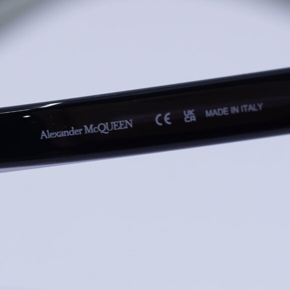 🕶️ New Alexander McQueen AM0295SK 002 Sunglasses - Black Frame, Grey Lenses - Picture 6 of 9